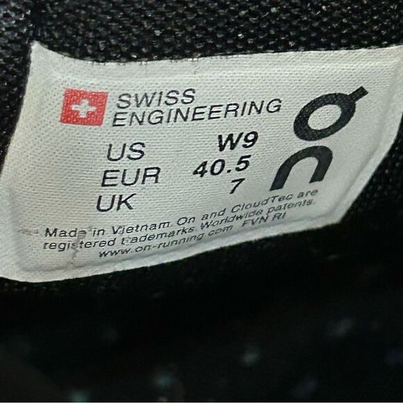 ON CLOUDFLOW black running athletic training lace up shoes sneakers women’s 9 - Picture 3 of 8